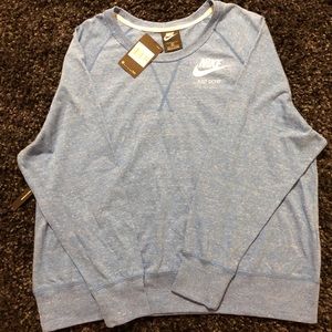 Nike Light Weight Sweatshirt NWT